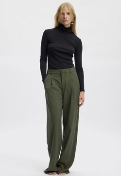Ninia rullekravebluse fra Gestuz