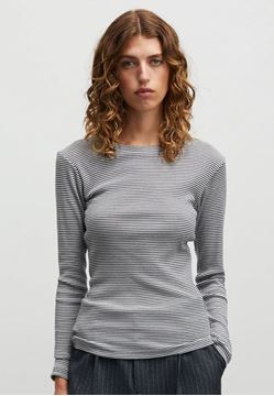 Tuba bluse fra Mads Nørgaard