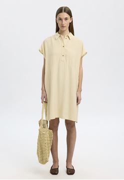 flisa kjole fra selected femme